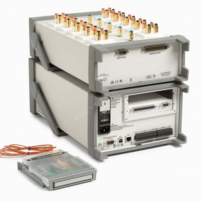 Прецизионный калибратор температуры Fluke 1586A/1DS 240 Прецизионный калибратор температуры Fluke 1586A/1DS 240