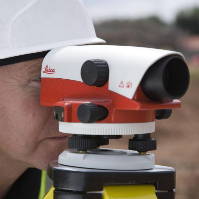 Оптический нивелир Leica NA 724 с поверкой