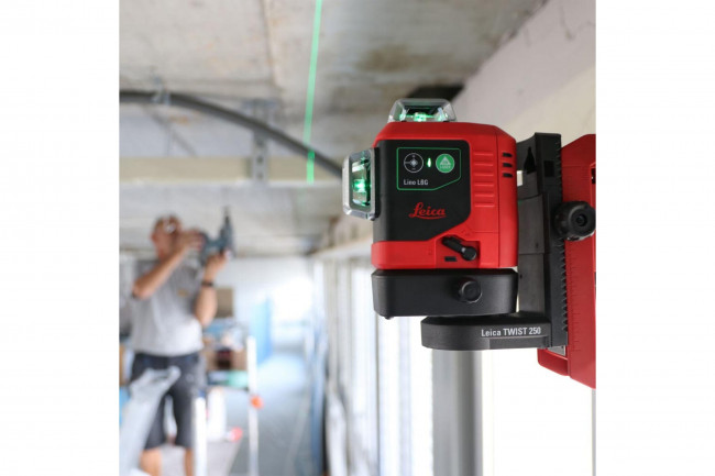 Лазерный нивелир Leica Lino L6Gs-1