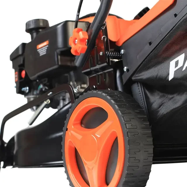 Бензиновая газонокосилка самоходная Patriot PT 42 LS